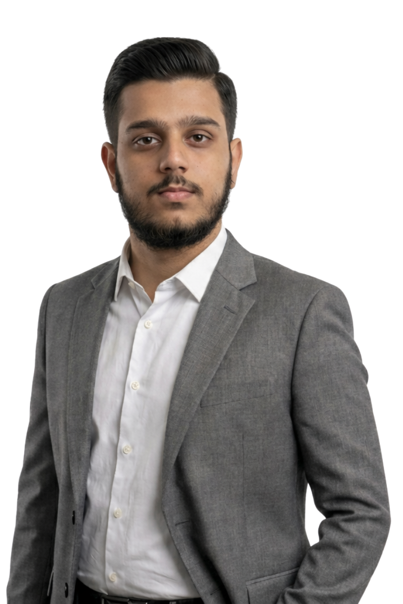 Taher Hussain headshot in color